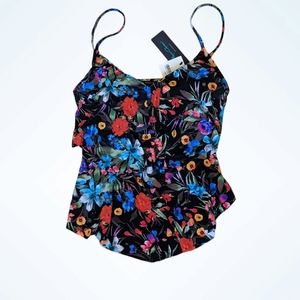 NWT women's small AquaGreen swimsuit top (tankini)